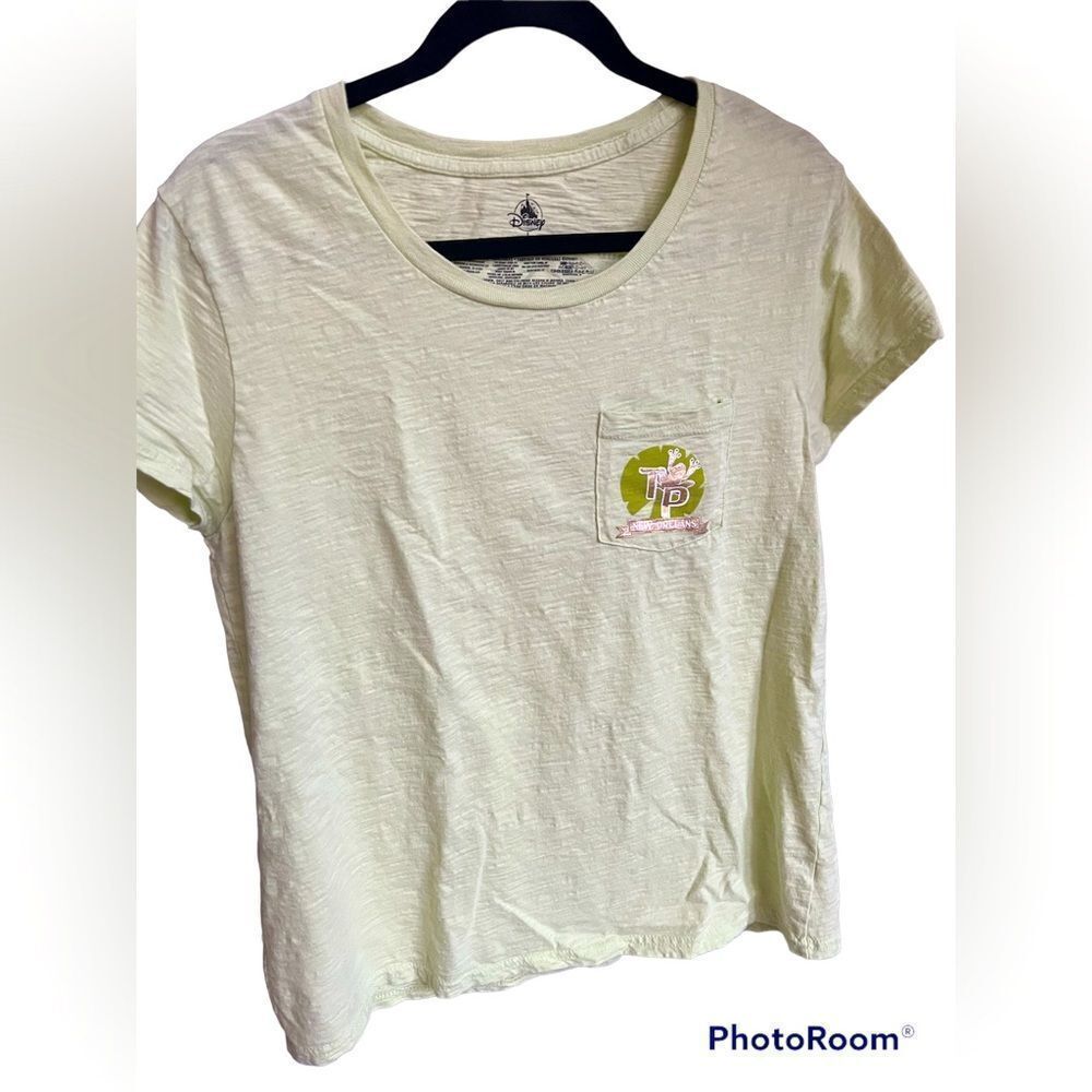 Disney Tiana’s Place Tshirt Large